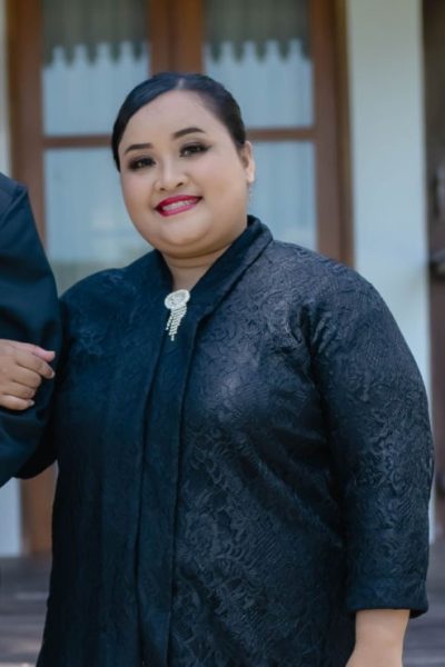 pria-dan-wanita-dicrop-FILEminimizert